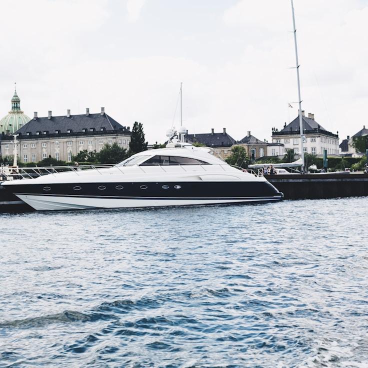 Sunset cruise experience